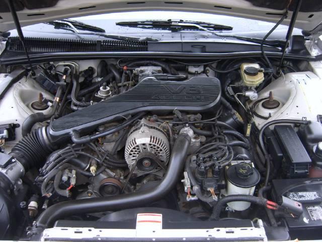 1995 Mercury Cougar LE 4-door