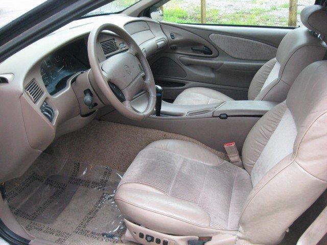 1995 Mercury Cougar LE 4-door