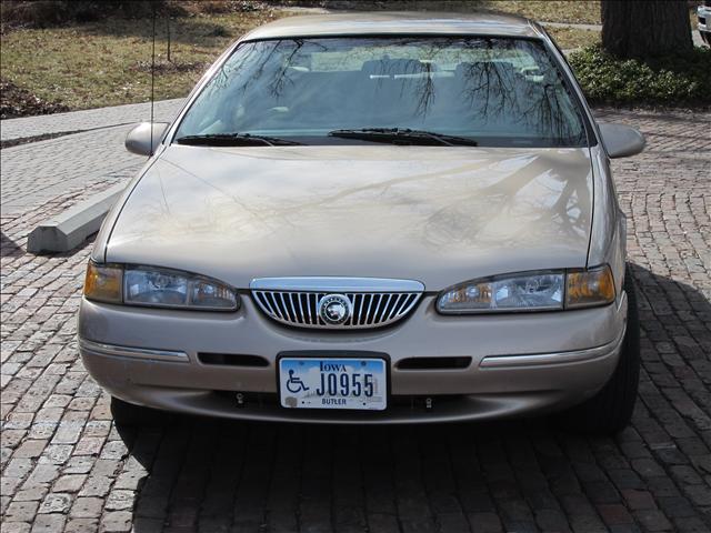1997 Mercury Cougar LE 4-door
