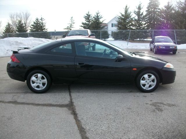 2002 Mercury Cougar AT SE 2WD
