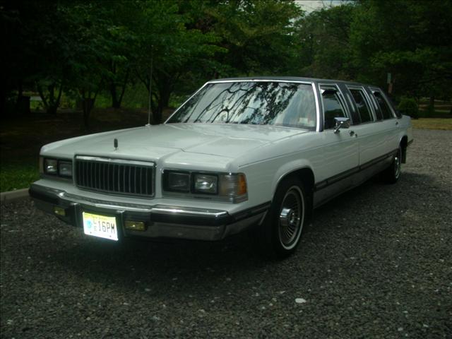 1988 Mercury Grand Marquis Reg. Cab W/T 8-ft. Bed 4WD