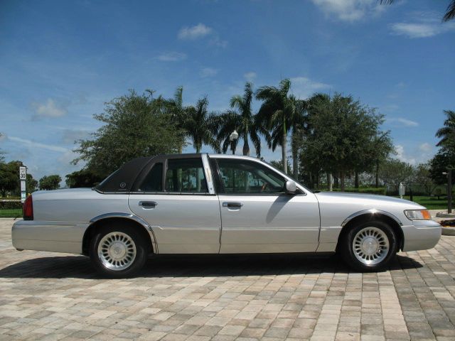 2002 Mercury Grand Marquis S 5 Passenger