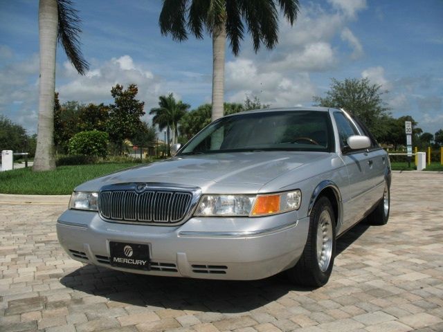 2002 Mercury Grand Marquis S 5 Passenger
