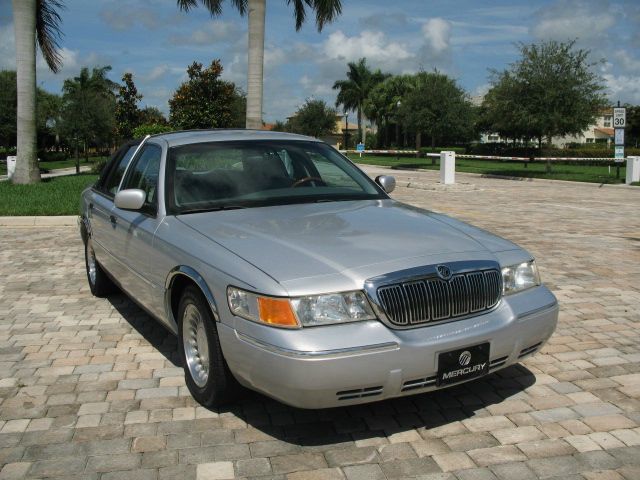 2002 Mercury Grand Marquis S 5 Passenger