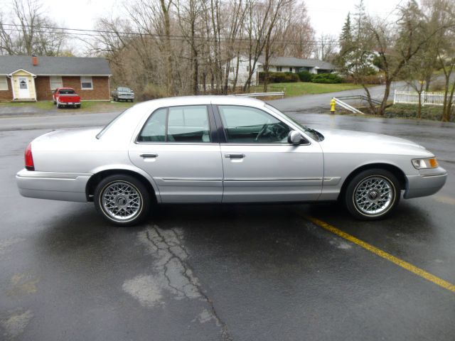 2002 Mercury Grand Marquis XLS