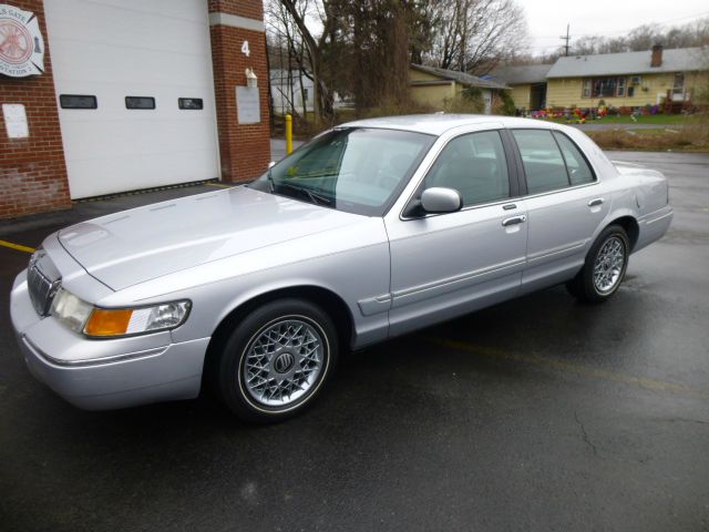 2002 Mercury Grand Marquis XLS