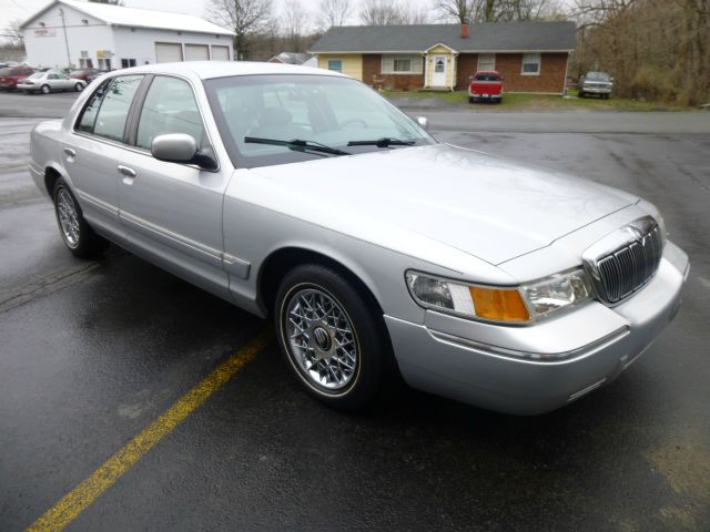 2002 Mercury Grand Marquis XLS