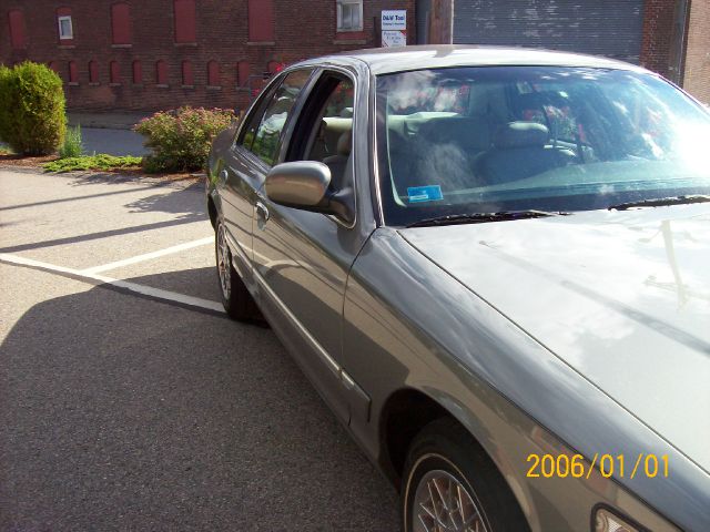 2002 Mercury Grand Marquis XLS