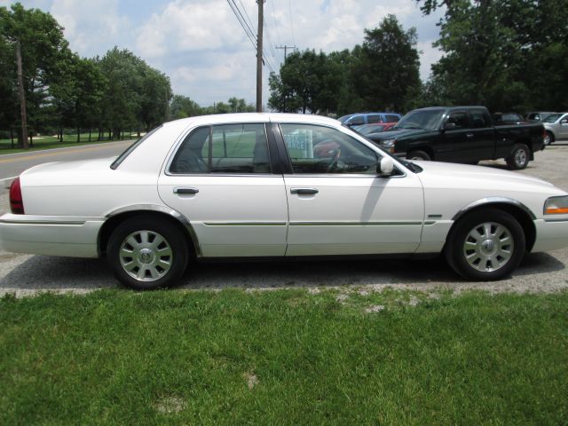 2003 Mercury Grand Marquis S 5 Passenger