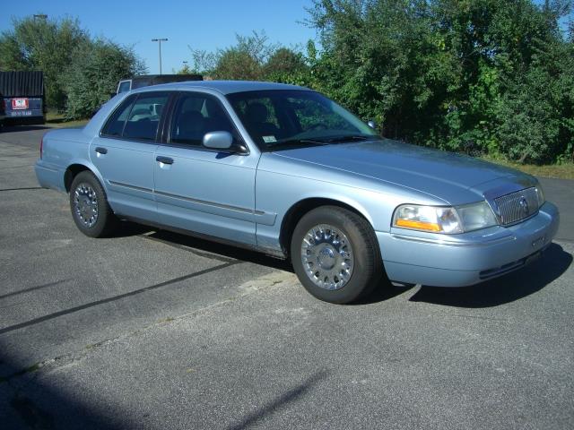 2003 Mercury Grand Marquis Luxury Edition