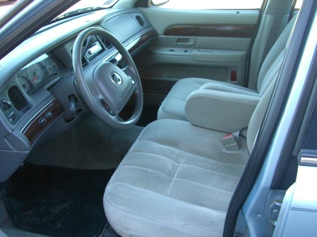 2003 Mercury Grand Marquis Luxury Edition