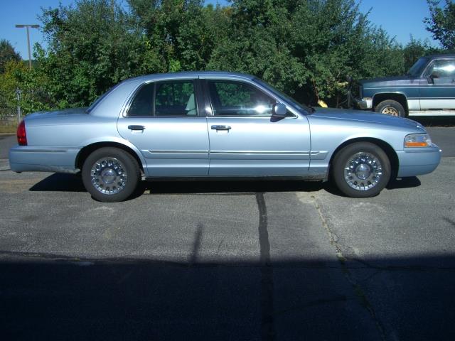 2003 Mercury Grand Marquis Luxury Edition
