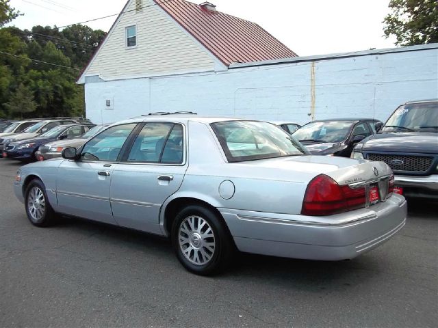 2003 Mercury Grand Marquis S 5 Passenger