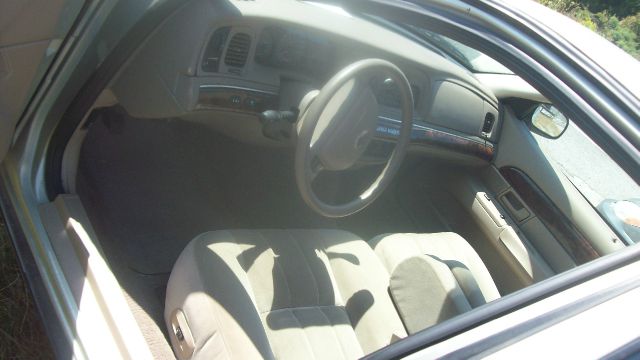 2004 Mercury Grand Marquis XLS