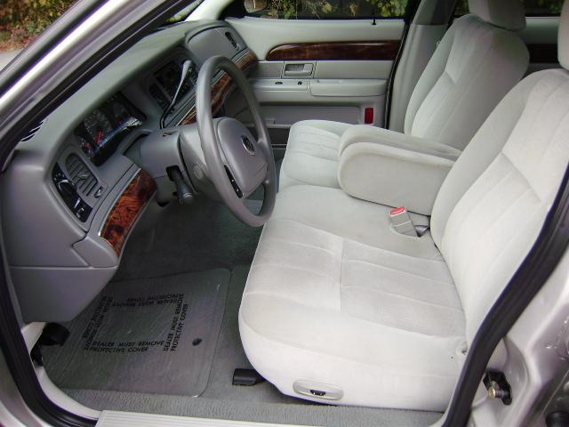 2004 Mercury Grand Marquis Crew Cab 167 WB 4WD DRW