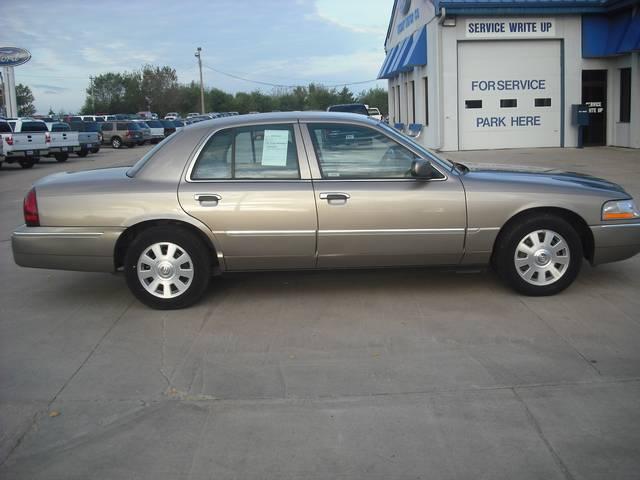 2004 Mercury Grand Marquis Touring W/nav.sys