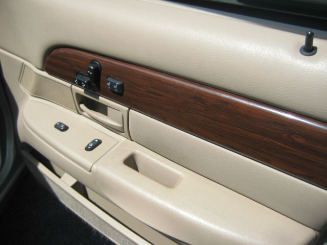 2004 Mercury Grand Marquis LS Premium