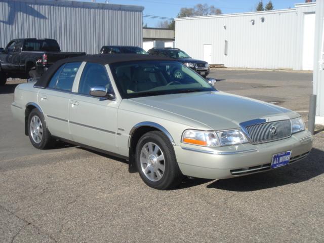 2004 Mercury Grand Marquis SLT 25