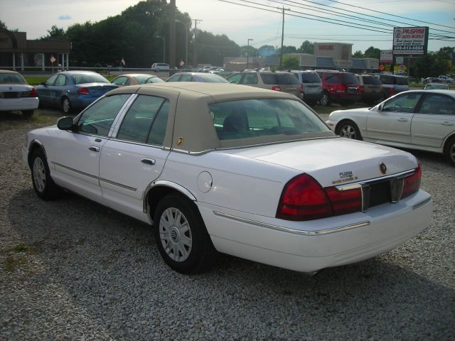 2004 Mercury Grand Marquis Crew Cab 167 WB 4WD DRW