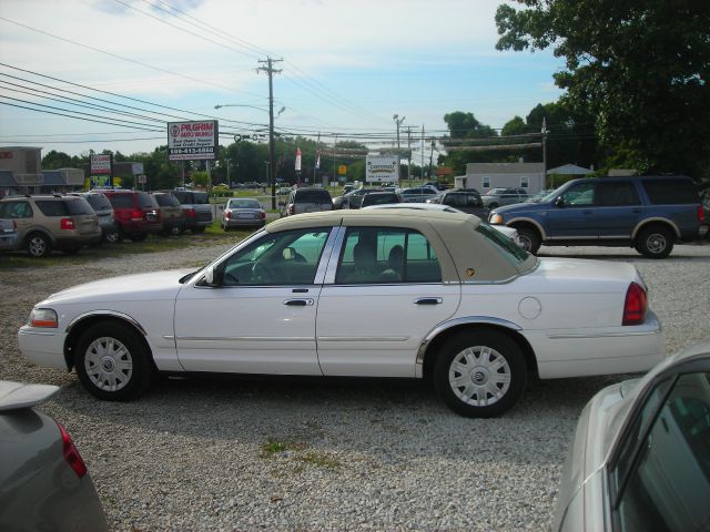 2004 Mercury Grand Marquis Crew Cab 167 WB 4WD DRW