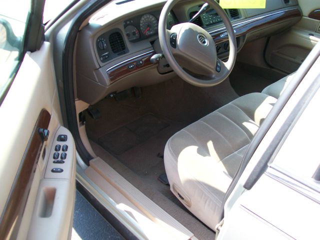 2004 Mercury Grand Marquis XLS