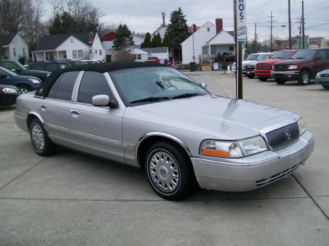 2004 Mercury Grand Marquis Crew Cab 167 WB 4WD DRW