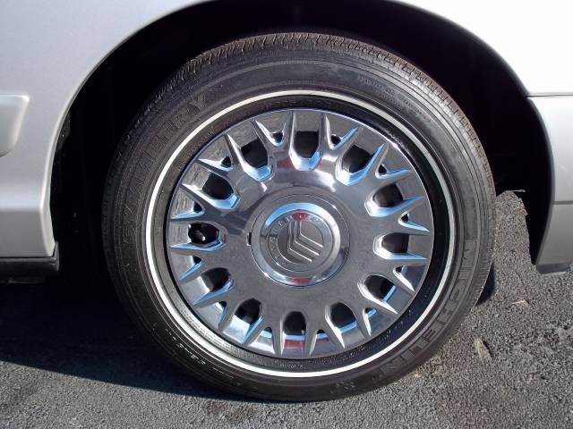 2004 Mercury Grand Marquis Crew Cab 167 WB 4WD DRW