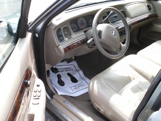 2004 Mercury Grand Marquis XLS