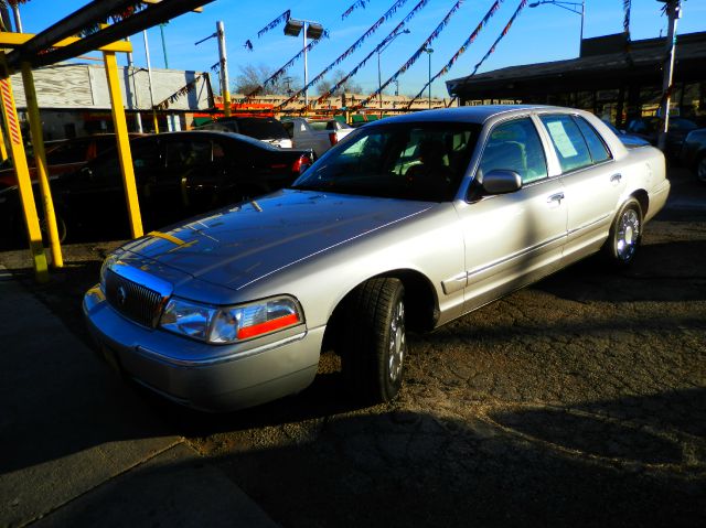 2004 Mercury Grand Marquis Crew Cab 167 WB 4WD DRW
