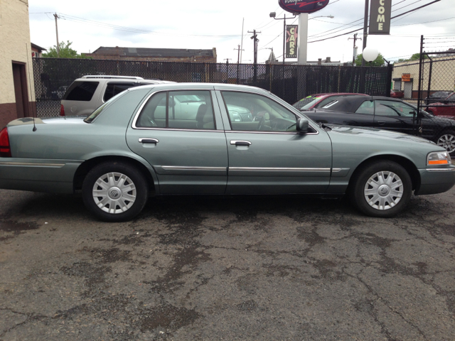 2005 Mercury Grand Marquis XLS