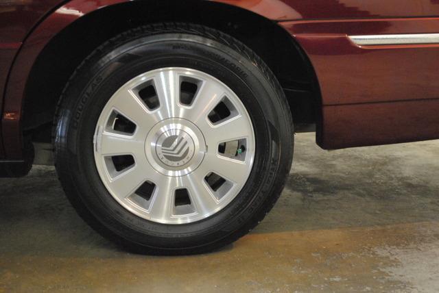 2005 Mercury Grand Marquis LS Premium