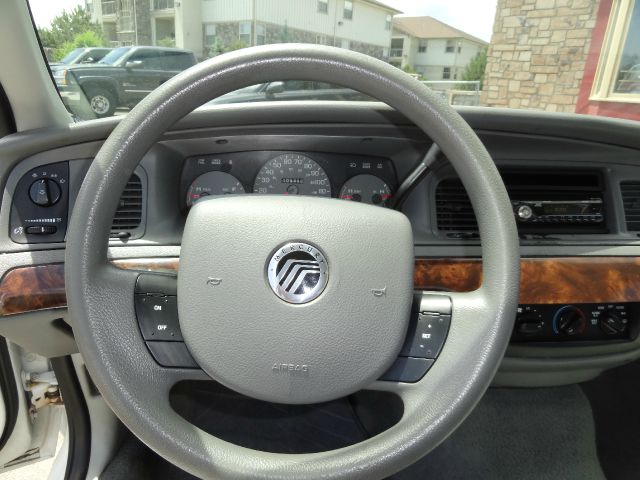 2005 Mercury Grand Marquis XLS