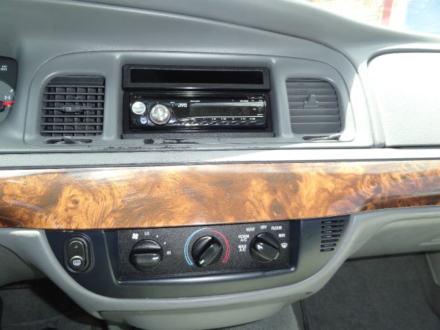 2005 Mercury Grand Marquis XLS