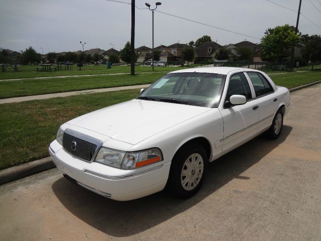 2005 Mercury Grand Marquis Crew Cab 167 WB 4WD DRW