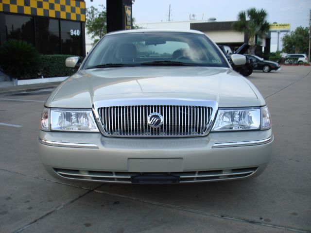 2005 Mercury Grand Marquis Crew Cab 167 WB 4WD DRW