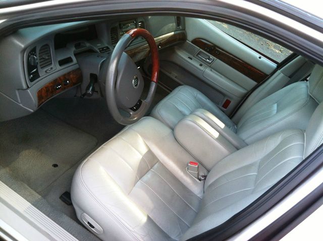 2005 Mercury Grand Marquis Touring-res