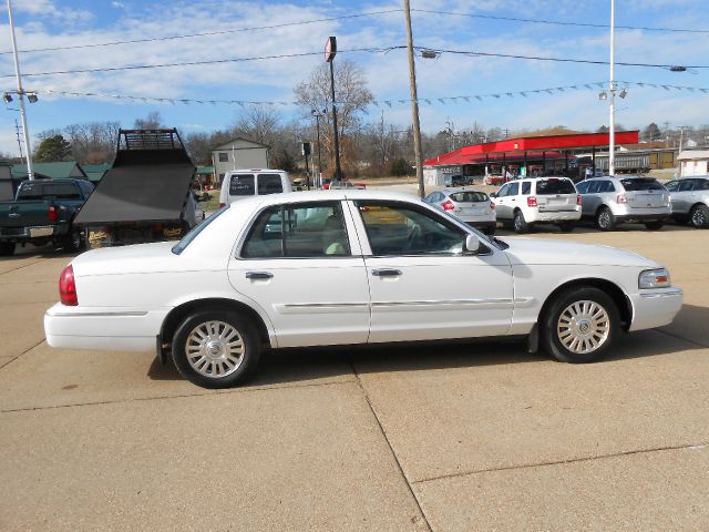 2006 Mercury Grand Marquis Touring W/nav.sys