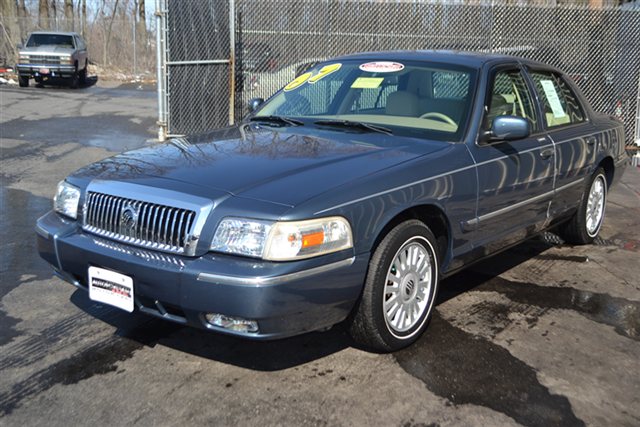 2007 Mercury Grand Marquis Touring W/nav.sys