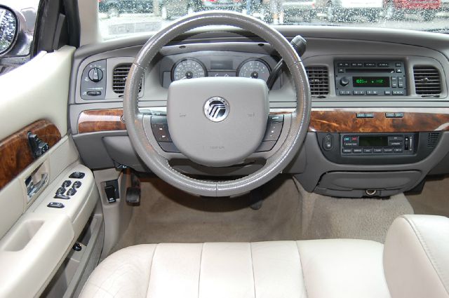 2007 Mercury Grand Marquis LS Premium