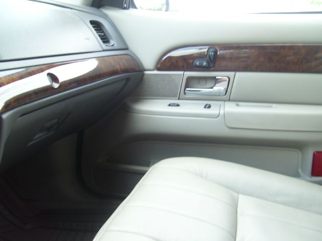 2008 Mercury Grand Marquis Touring W/nav.sys