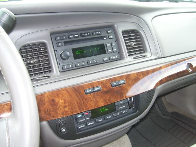 2008 Mercury Grand Marquis Touring W/nav.sys