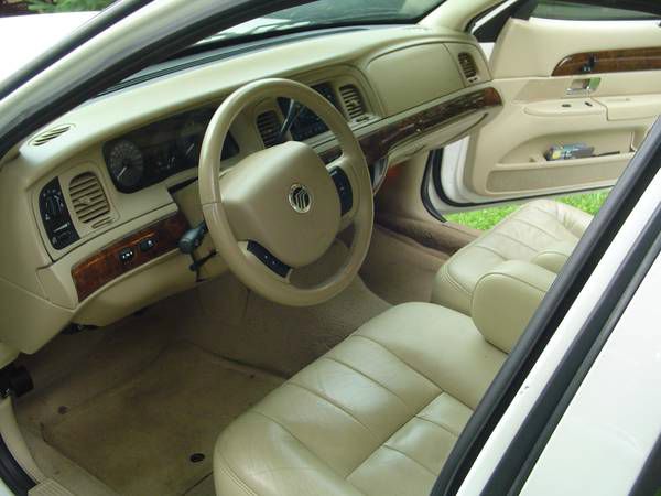 2008 Mercury Grand Marquis Touring W/nav.sys