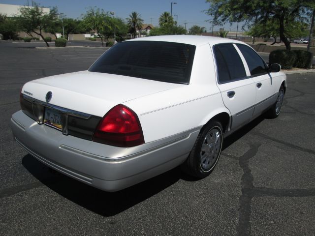 2008 Mercury Grand Marquis XLS