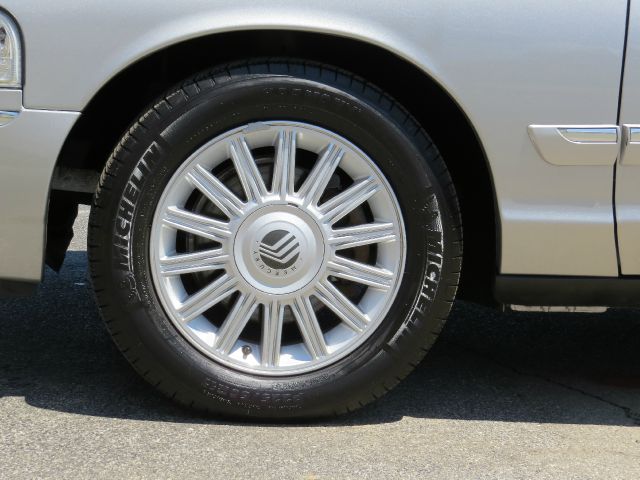 2008 Mercury Grand Marquis Touring W/nav.sys