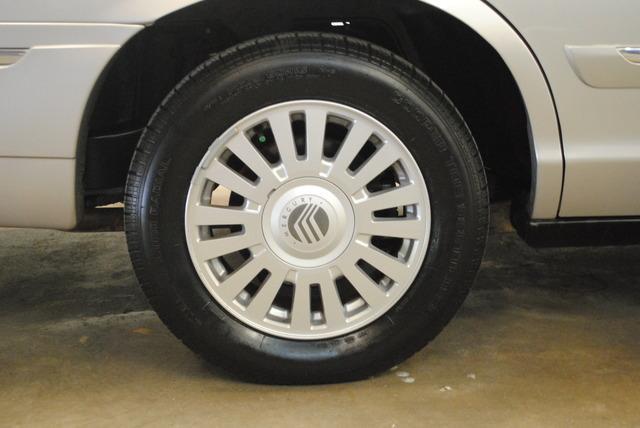 2008 Mercury Grand Marquis XLS