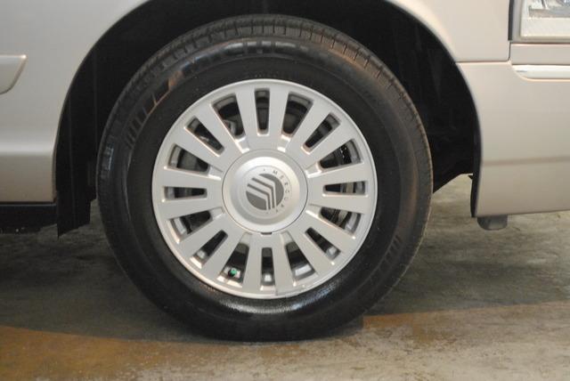 2008 Mercury Grand Marquis XLS