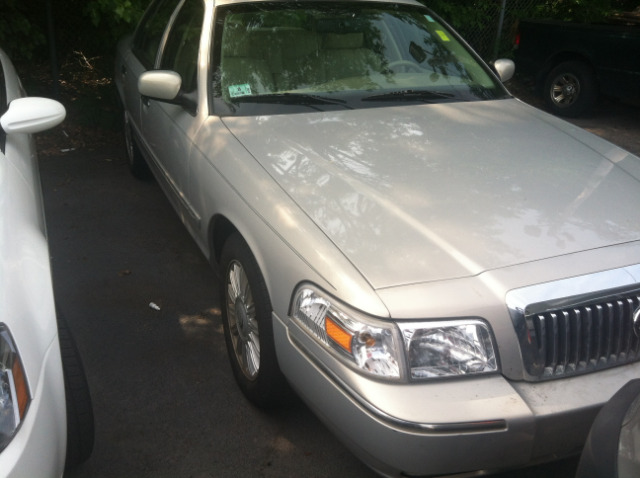 2008 Mercury Grand Marquis Touring W/nav.sys