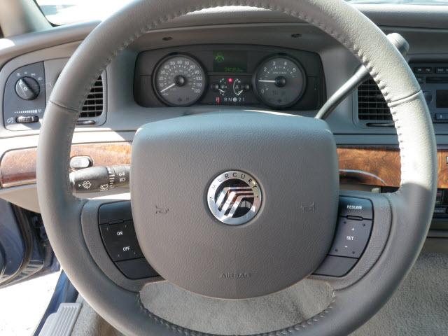 2009 Mercury Grand Marquis Touring W/nav.sys