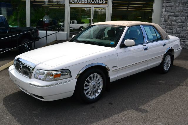 2009 Mercury Grand Marquis Touring W/nav.sys