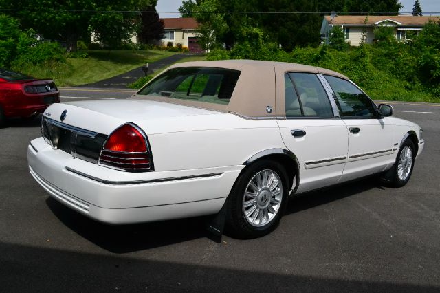 2009 Mercury Grand Marquis Touring W/nav.sys